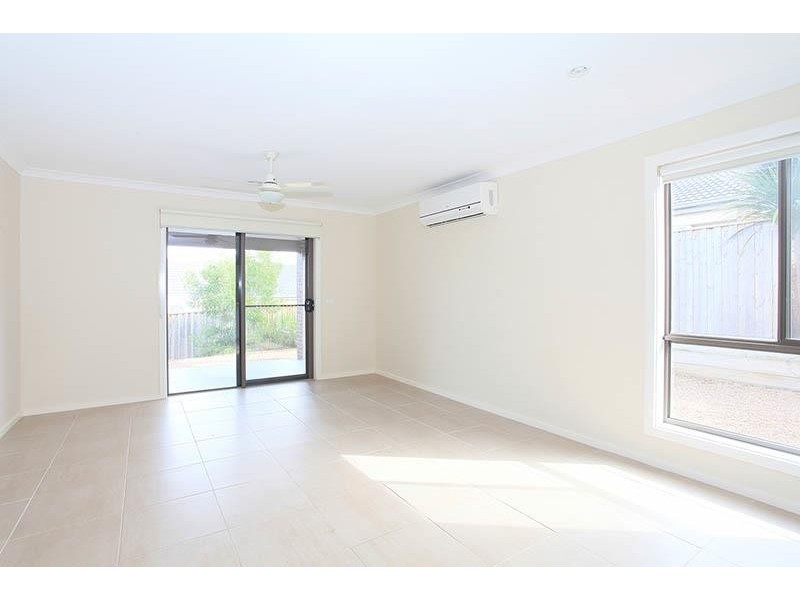 5 Foothills  St, Doreen VIC 3754