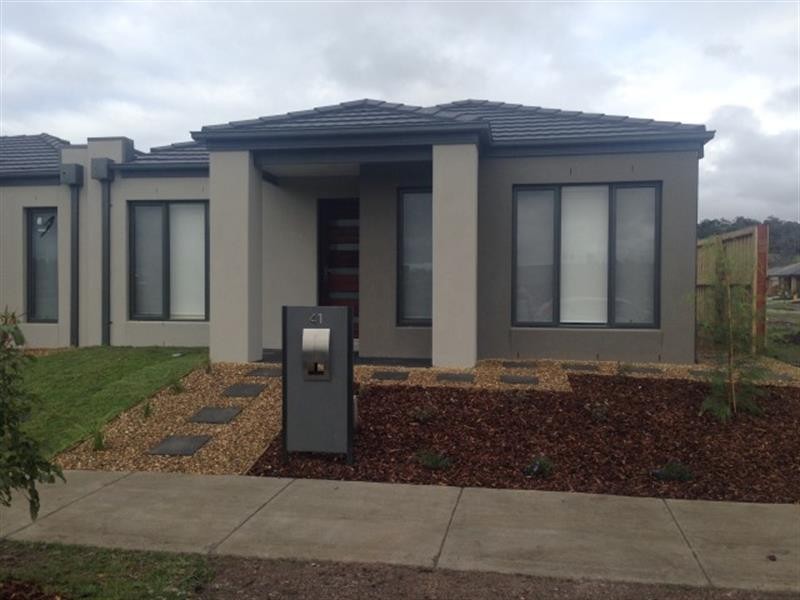 41 Hollaway Dr, Mernda VIC 3754