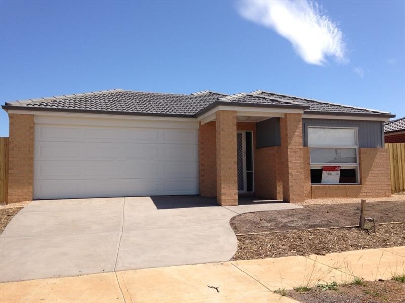 110 James Melrose Dr, Brookfield VIC 3338