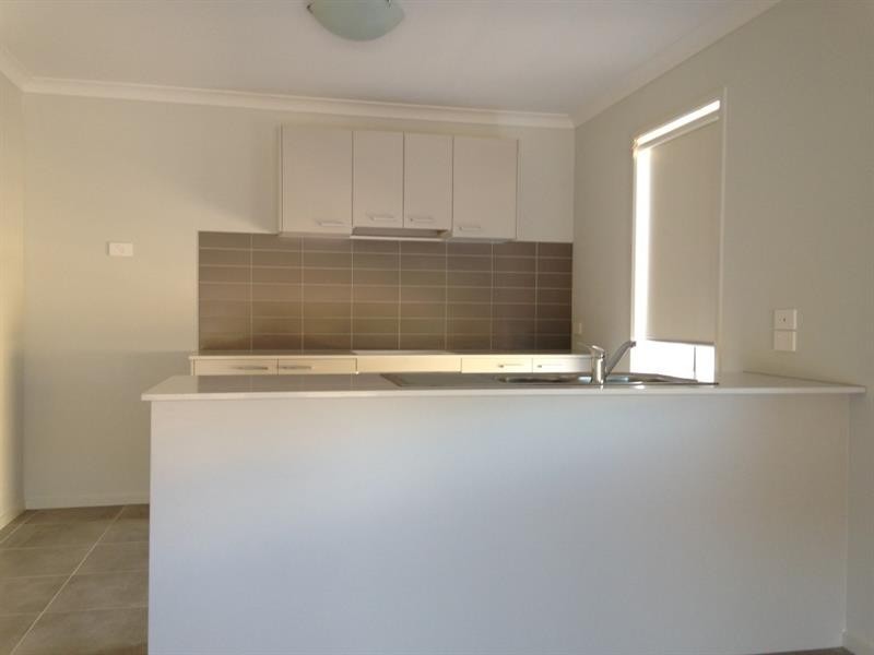 110 James Melrose Dr, Brookfield VIC 3338