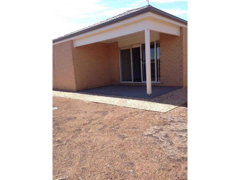 110 James Melrose Dr, Brookfield VIC 3338