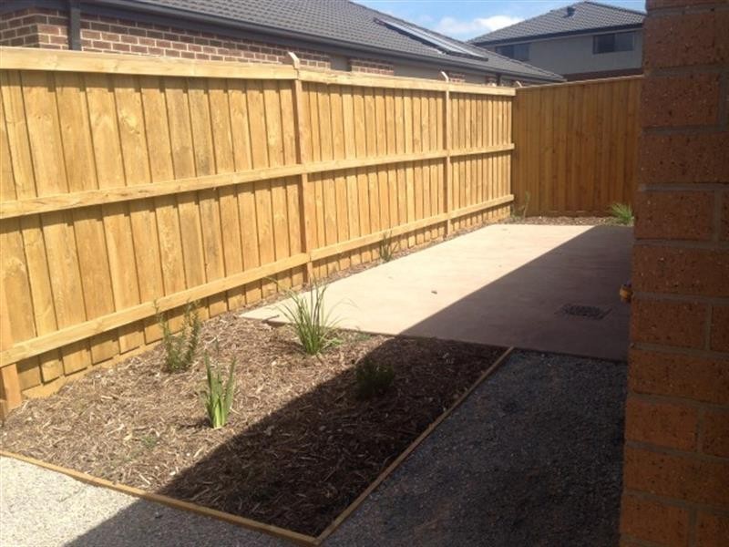 24 Collinson Way, Officer VIC 3809