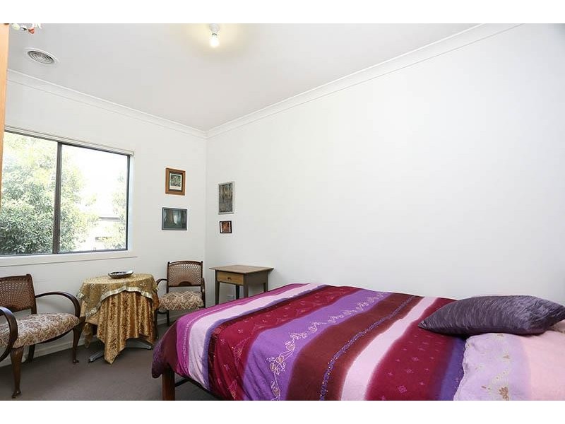 71 Charteris Dr, Craigieburn VIC 3064