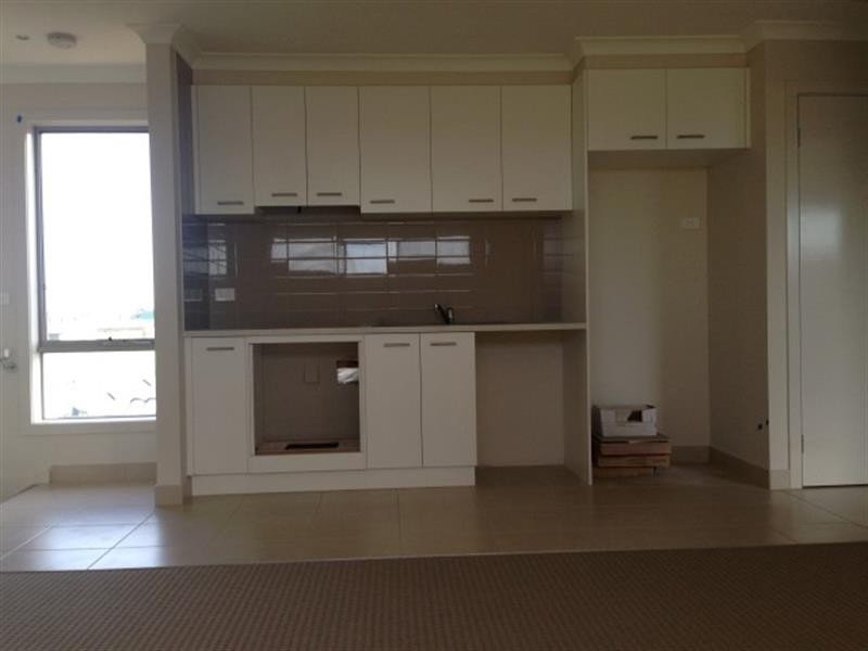 2/5 Koukoura Dr, Epping VIC 3076