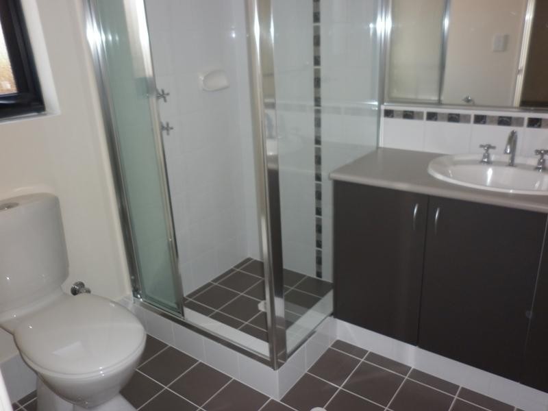1 Pineroo Tce, Ellenbrook WA 6069