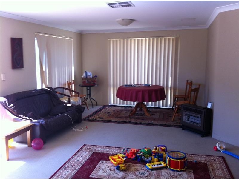 12 Grand Paradiso  Pde, Merriwa WA 6030