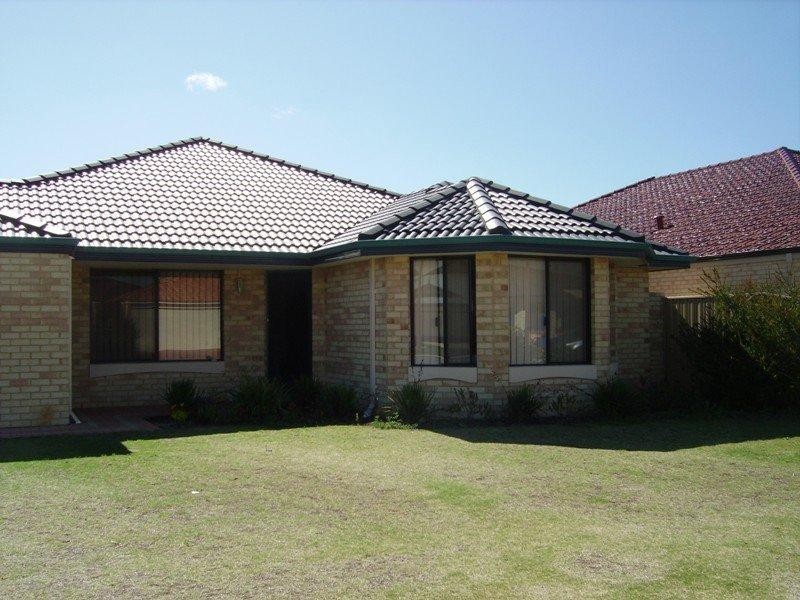 13 Blade  Rd, Canning Vale WA 6155