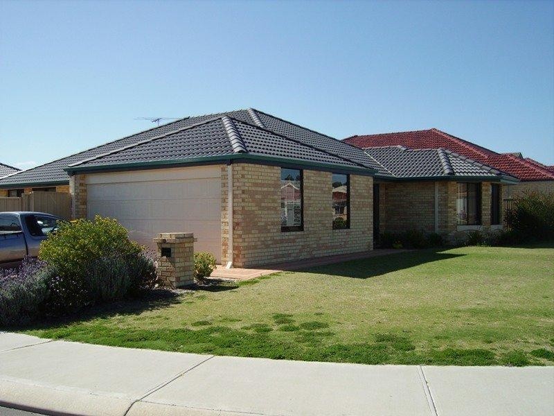 13 Blade  Rd, Canning Vale WA 6155