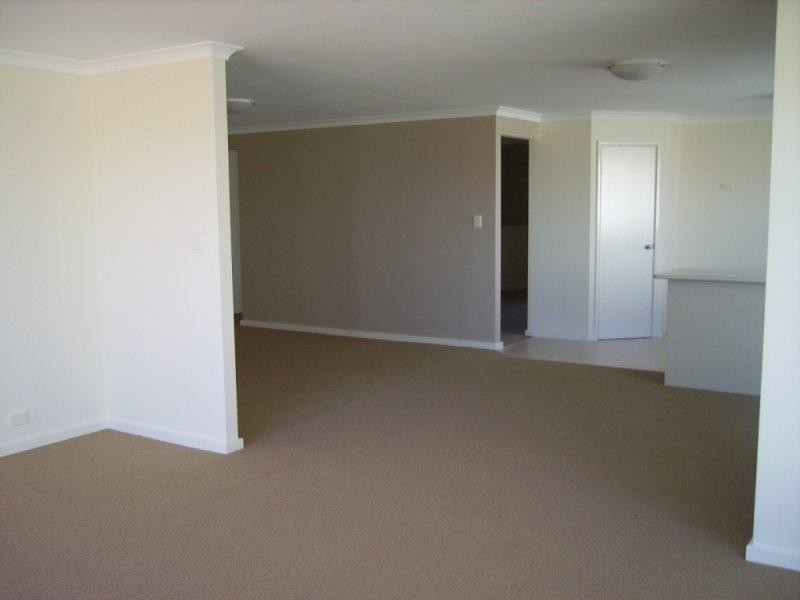 14 Birchgrove  Way, Pearsall WA 6065