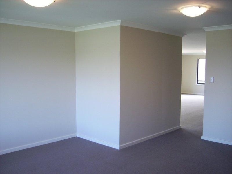 10 Kara  Turn, Canning Vale WA 6155