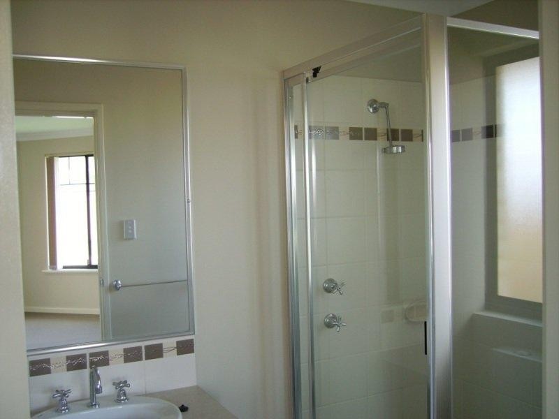 10 Kara  Turn, Canning Vale WA 6155