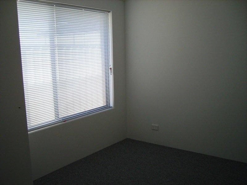 53 Shiralee Bend Bend, Carramar WA 6031