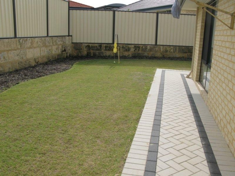 53 Shiralee Bend Bend, Carramar WA 6031