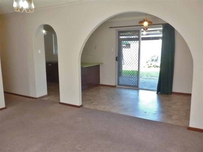 33 Carabeen  Rd, Maddington WA 6109