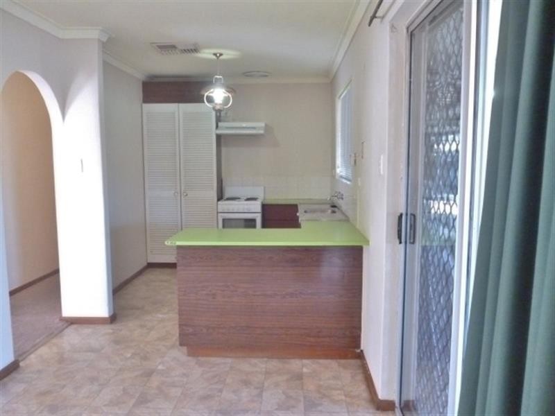 33 Carabeen  Rd, Maddington WA 6109