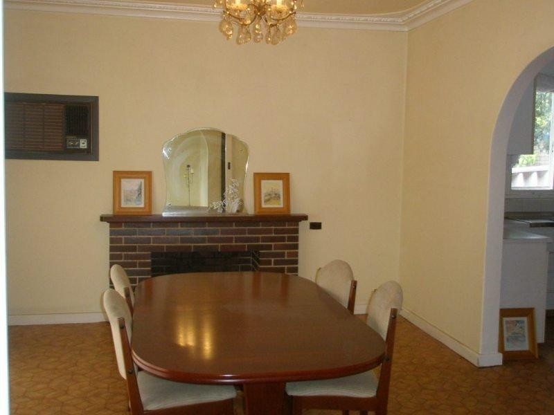 34 Grafton Road St, Bayswater WA 6053