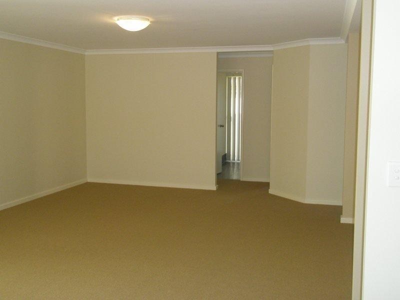 5 Castanet Drive Dr, Madeley WA 6065