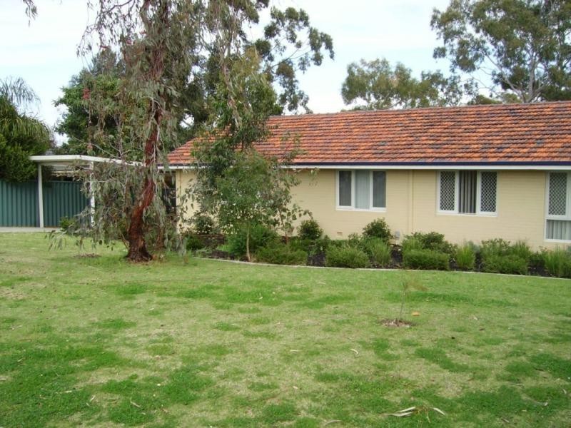 9B Oldfield Rd, Girrawheen WA 6064