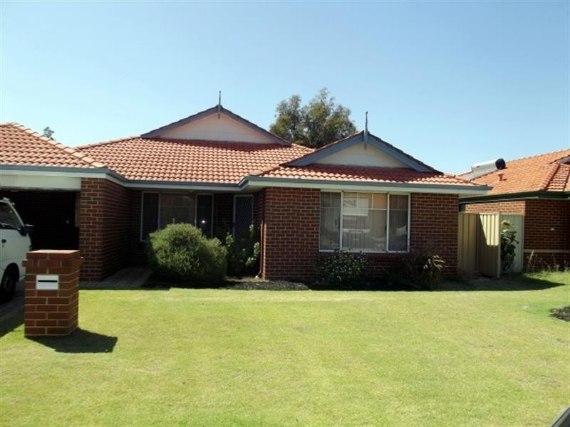 6 Angulata  Rd, Canning Vale WA 6155
