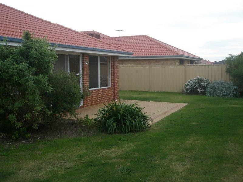 6 Angulata  Rd, Canning Vale WA 6155