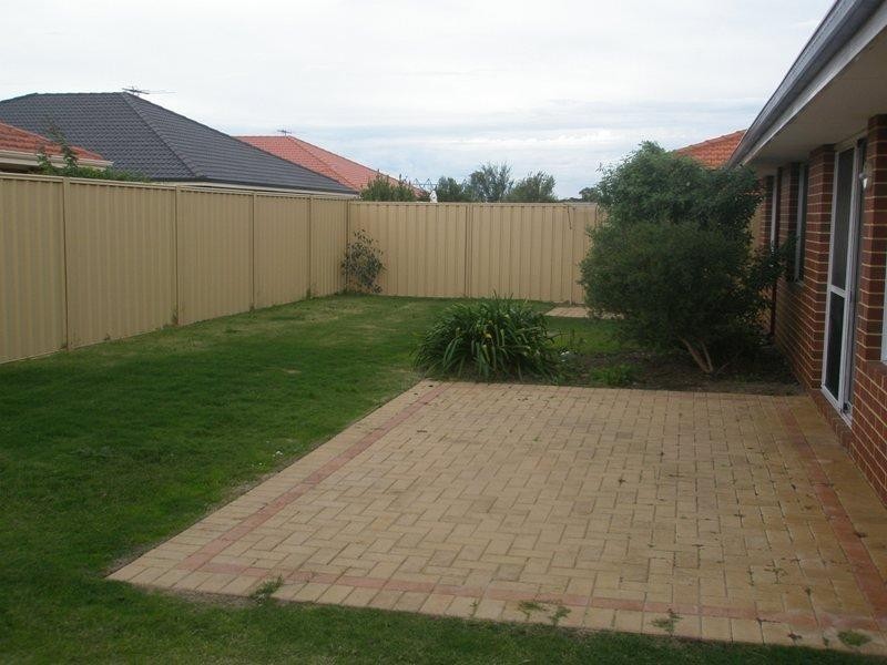6 Angulata  Rd, Canning Vale WA 6155