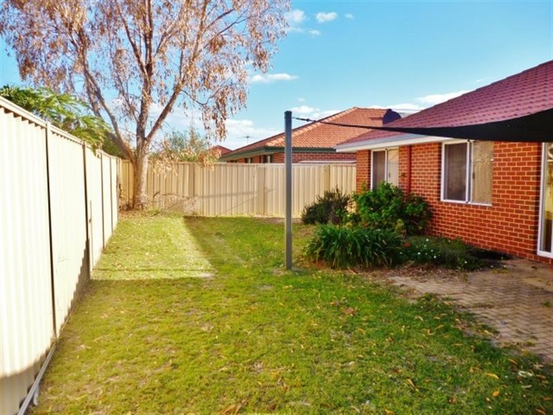 6 Angulata  Rd, Canning Vale WA 6155