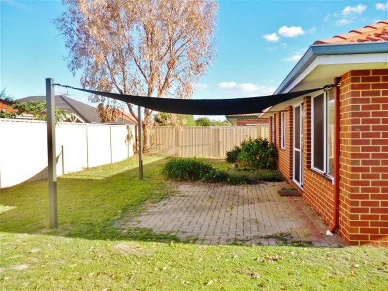 6 Angulata  Rd, Canning Vale WA 6155