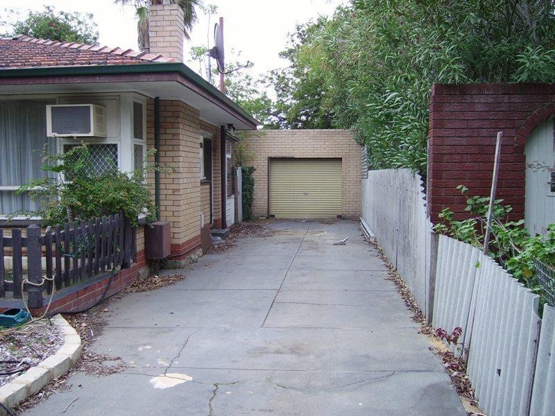 10 Bolton  Way, Orelia WA 6167