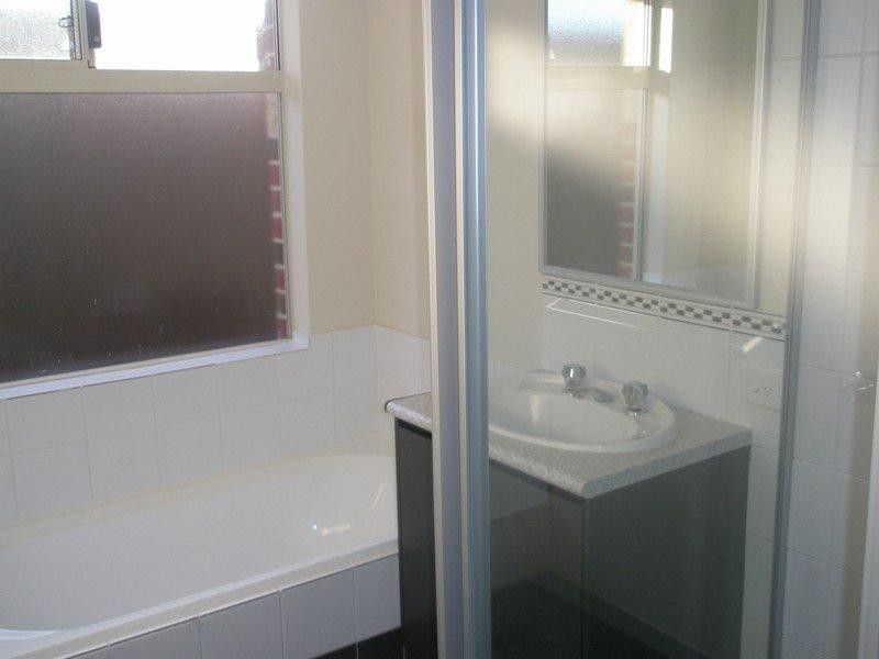 81 Shiraz  Bvd, Pearsall WA 6065