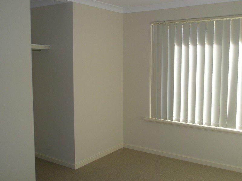 81 Shiraz  Bvd, Pearsall WA 6065