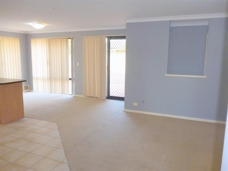 4  Angulata Rd, Canning Vale WA 6155