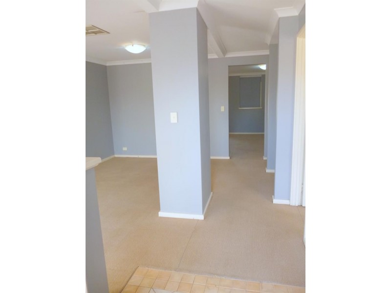 32 Excelsior  Dr, Canning Vale WA 6155