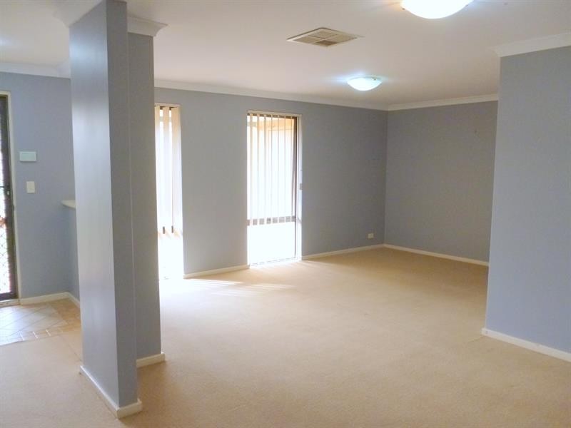 32 Excelsior  Dr, Canning Vale WA 6155