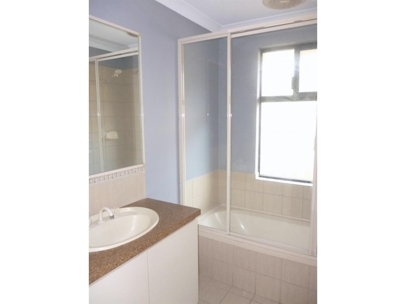 32 Excelsior  Dr, Canning Vale WA 6155