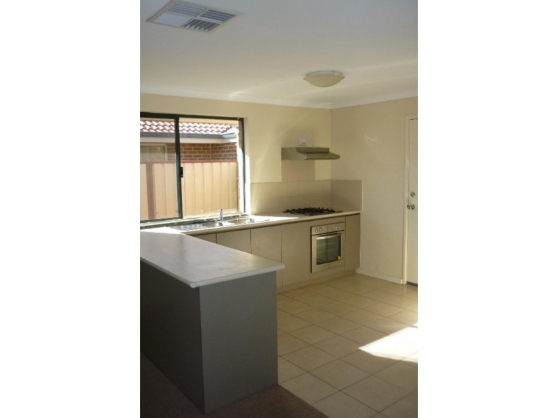 16 Birchgrove Way Ave, Pearsall WA 6065