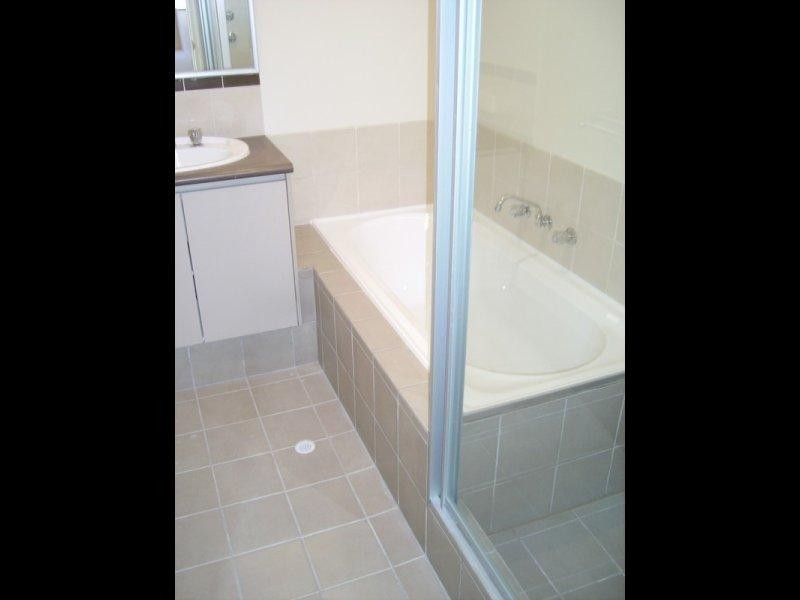 39 Bethwyn  Cct, Madeley WA 6065