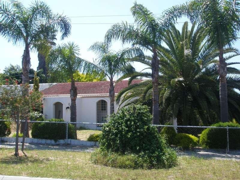 8 Millgate  Rd, Balga WA 6061