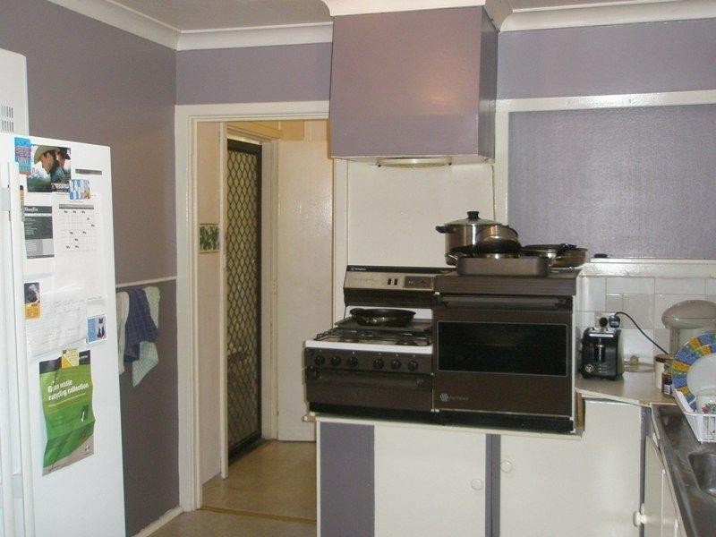 8 Millgate  Rd, Balga WA 6061