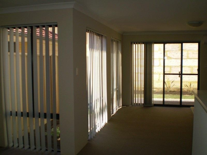 60 Jedburgh Loop, Sinagra WA 6065