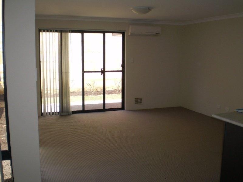 60 Jedburgh Loop, Sinagra WA 6065