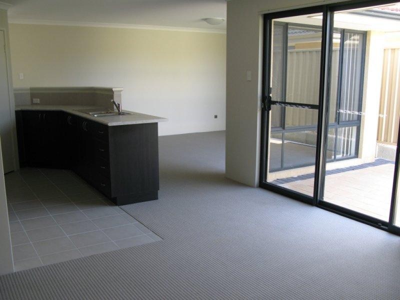 42 Jedburgh Loop, Sinagra WA 6065