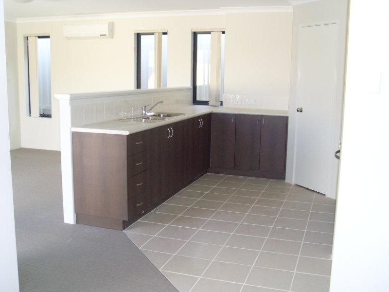 5 Kelso Cl, Sinagra WA 6065