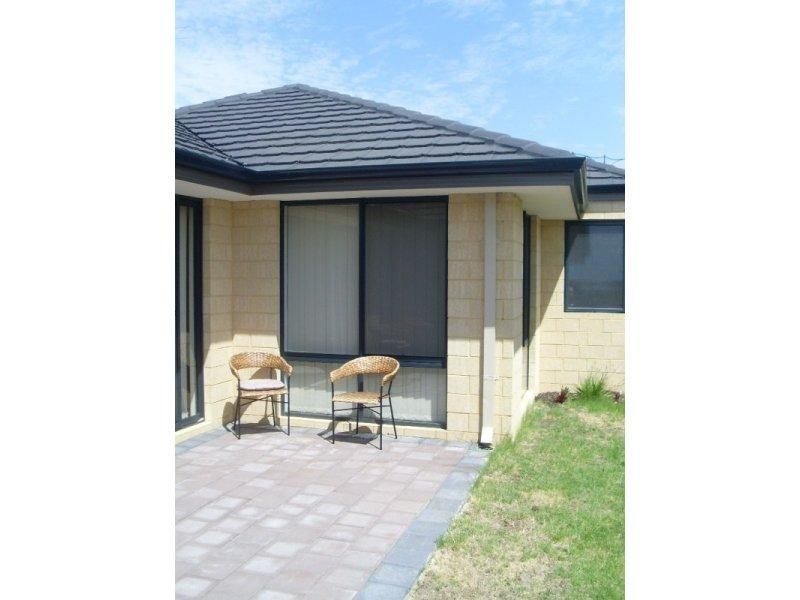 5 Kelso Cl, Sinagra WA 6065
