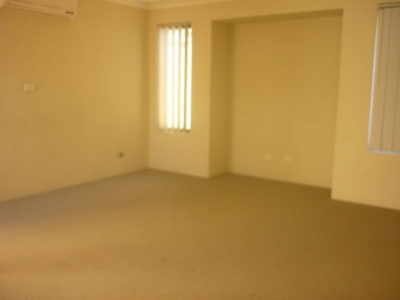 2 Kelso  Cl, Sinagra WA 6065