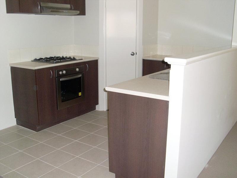 32 Jedburgh  Loop, Sinagra WA 6065