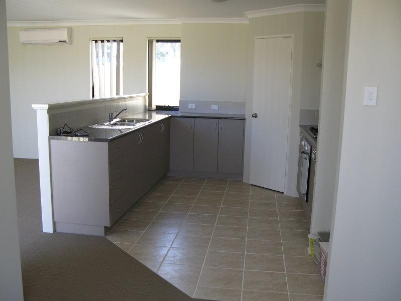 41 Santa Rosalita Rd, Sinagra WA 6065