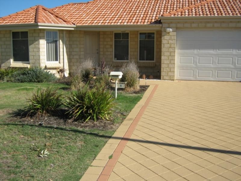 5 Salinga  Bend, Wattle Grove WA 6107