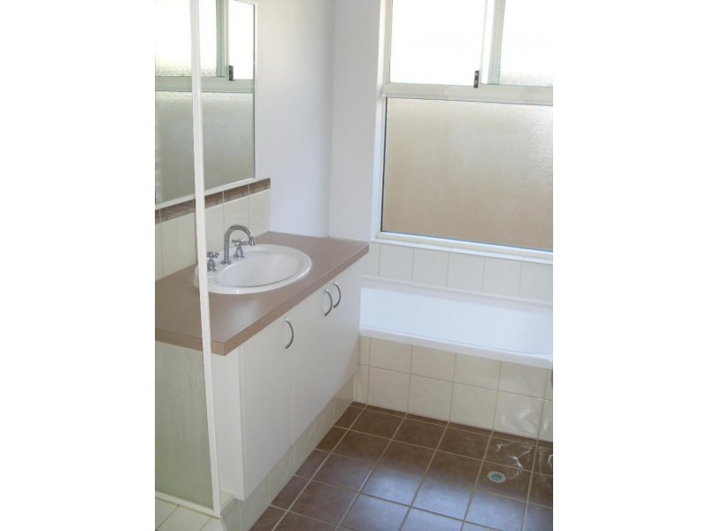 104 Camborne Pkwy, Butler WA 6036