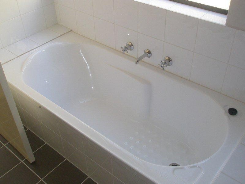 2 Lochy Cl, Kinross WA 6028