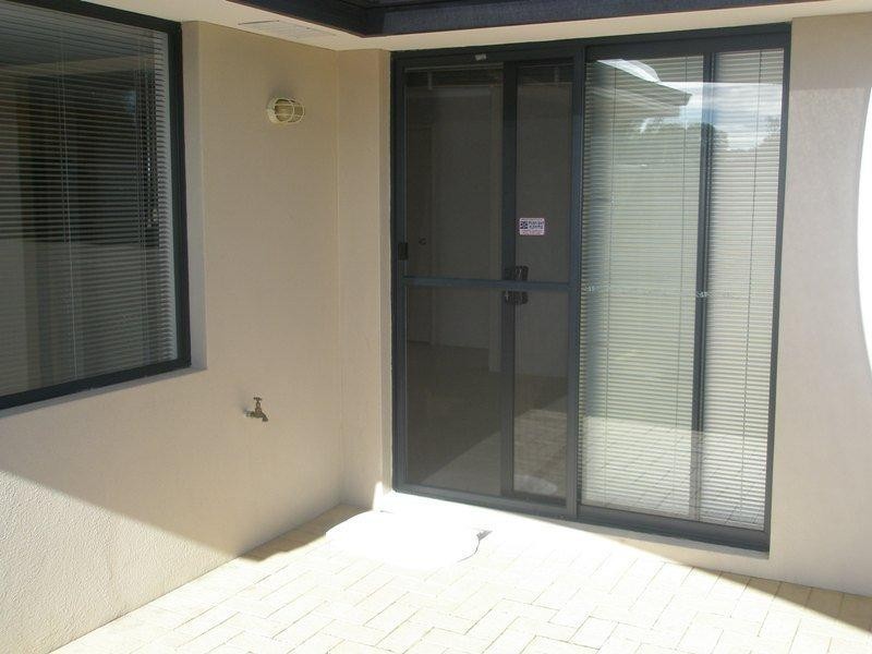 2 Lochy Cl, Kinross WA 6028